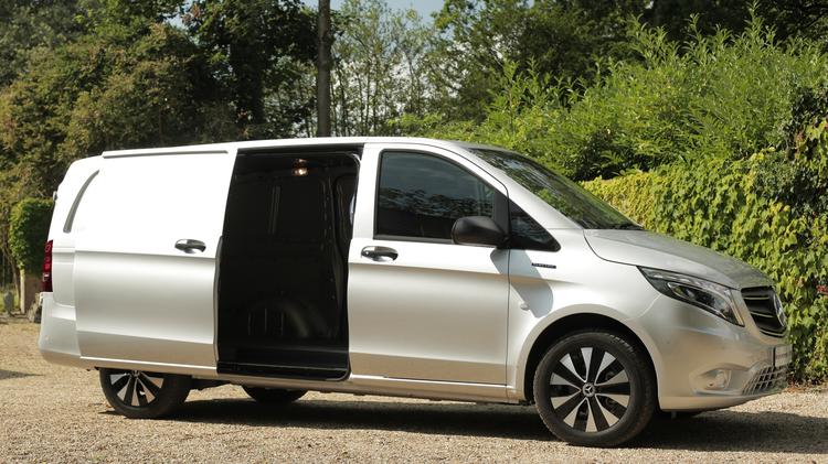 MERCEDES-BENZ eVITO L2 ELECTRIC FWD 85kW 66kWh Pro Van Auto